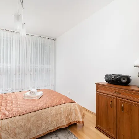 Parkside By Bookinghost Apartman