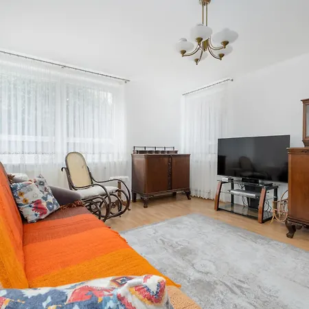 Parkside By Bookinghost * Szczecin