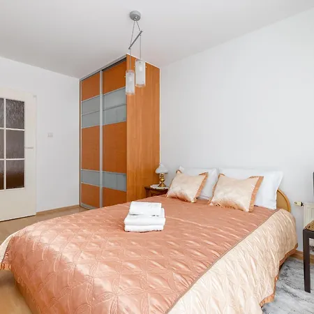 Parkside By Bookinghost Apartment
