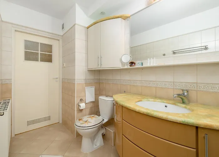 Parkside By Bookinghost Apartman